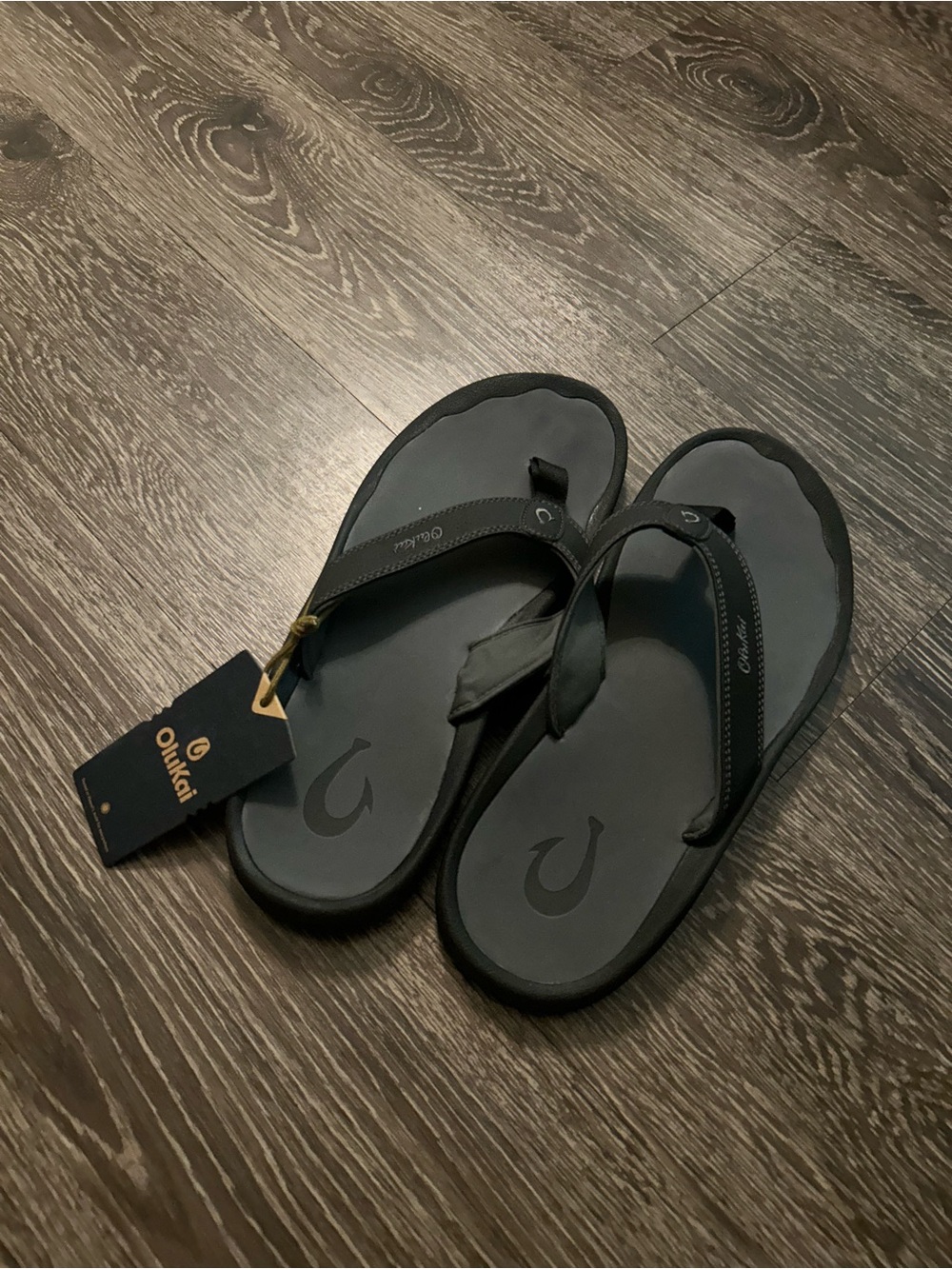 NWT Olukai Men’s ‘Ohana Pavement Flip Flop Sandals Size 11